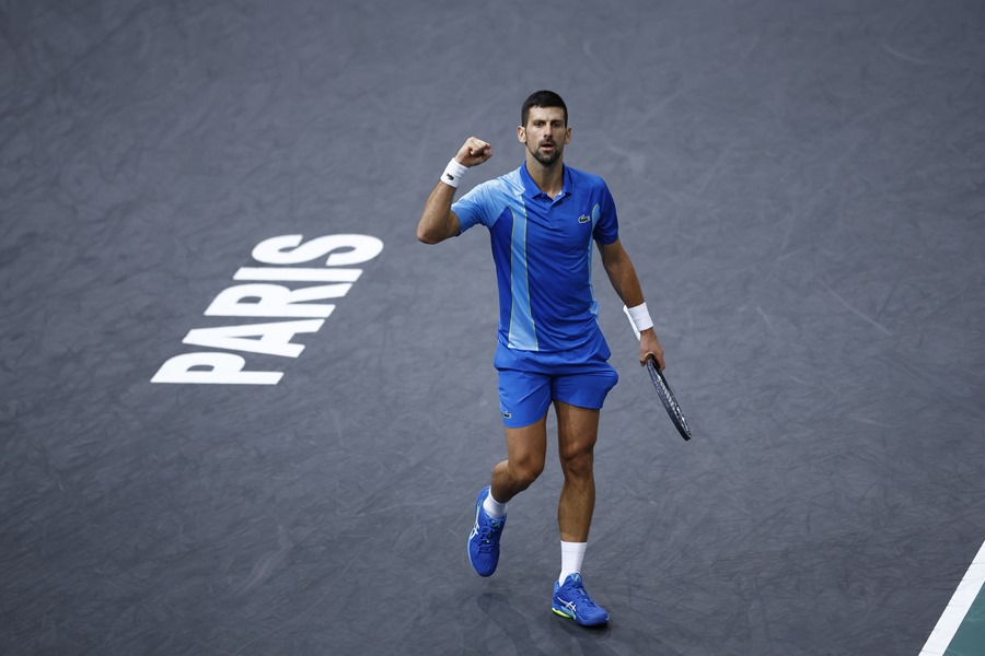Novak Djokovic tras vencer a Dimitrov en París. 