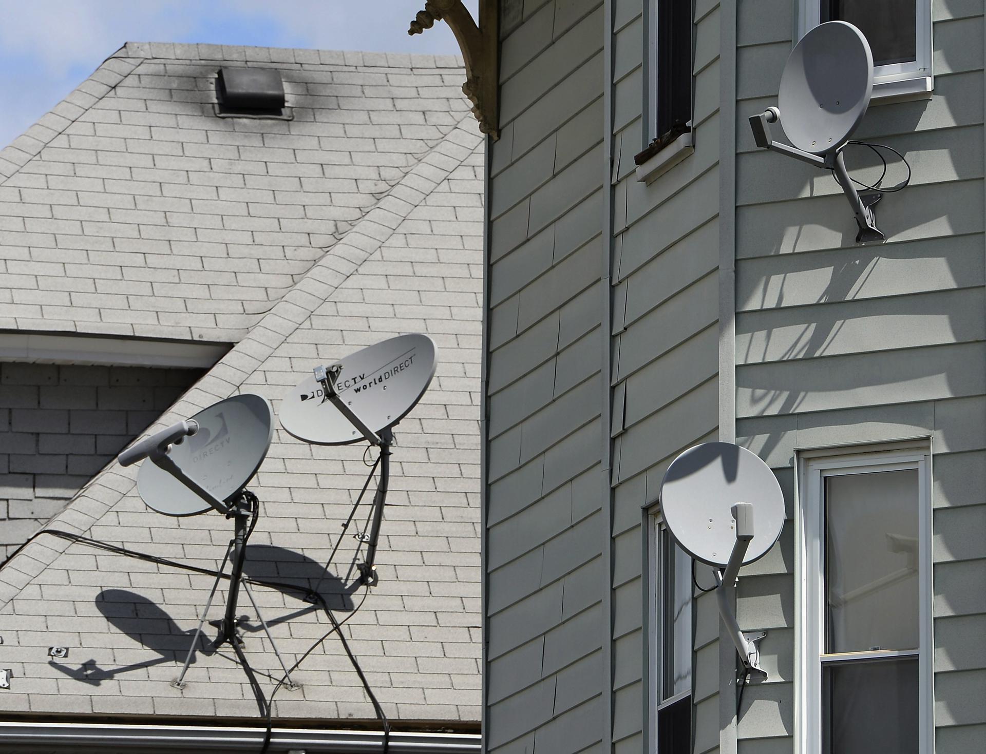 Vista general de varias antenas de televisión en el exterior de una casa. EFE/Cj Gunther/Archivo
