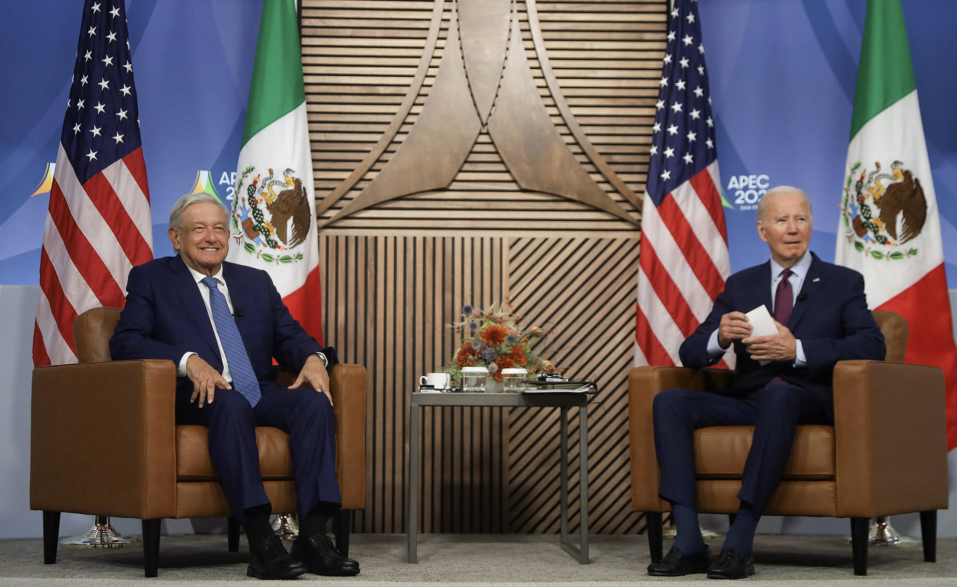 Photo provided by the Presidency of Mexico of Mexican President Andrés Manuel López Obrador (L) and his US counterpart Joe Biden (R) at the Asia-Pacific Economic Cooperation (APEC) summit in San Francisco, United States, 17 November 2023. EFE/Presidency of Mexico/Editorial Use ONLY/AVAILABLE ONLY FOR ILLUSTRATION OF THE ACCOMPANYING NEWS (OBLIGATORY CREDIT)