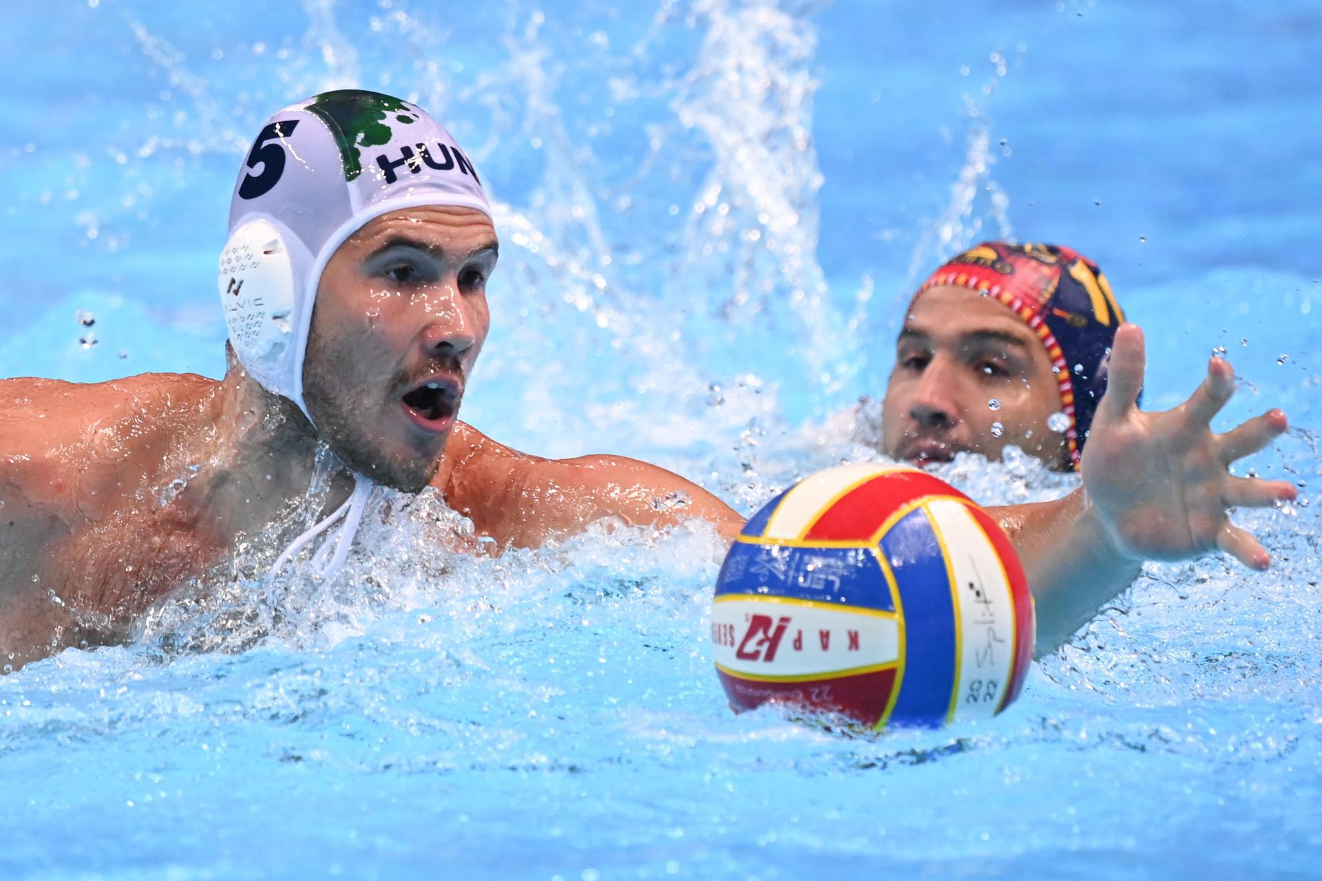 Miguel De Toro Dominguez (R) of Spain is challenged by Daniel Angyal of Hungary for the ball during men's Water Polo European Championship semifinal match Hungary vs. Spain in Split, Croatia, 08 September 2022. EFE-EPA FILE/Tibor Illyes HUNGARY OUT