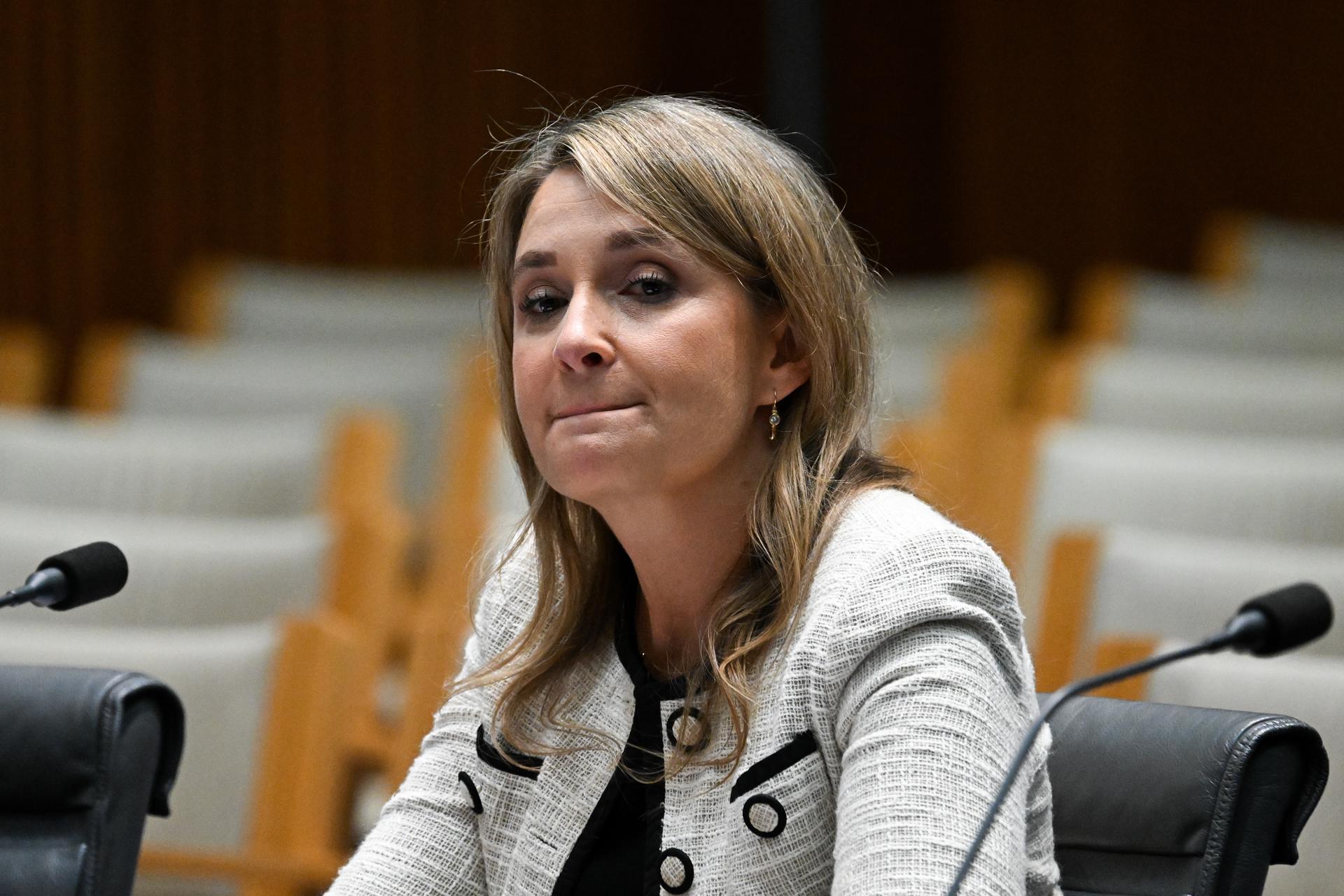 Optus CEO Kelly Bayer Rosmarin speaks during an inquiry into a national outage of the Optus network at Parliament House in Canberra, Australia, 17 November 2023. EFE-EPA/LUKAS COCH AUSTRALIA AND NEW ZEALAND OUT