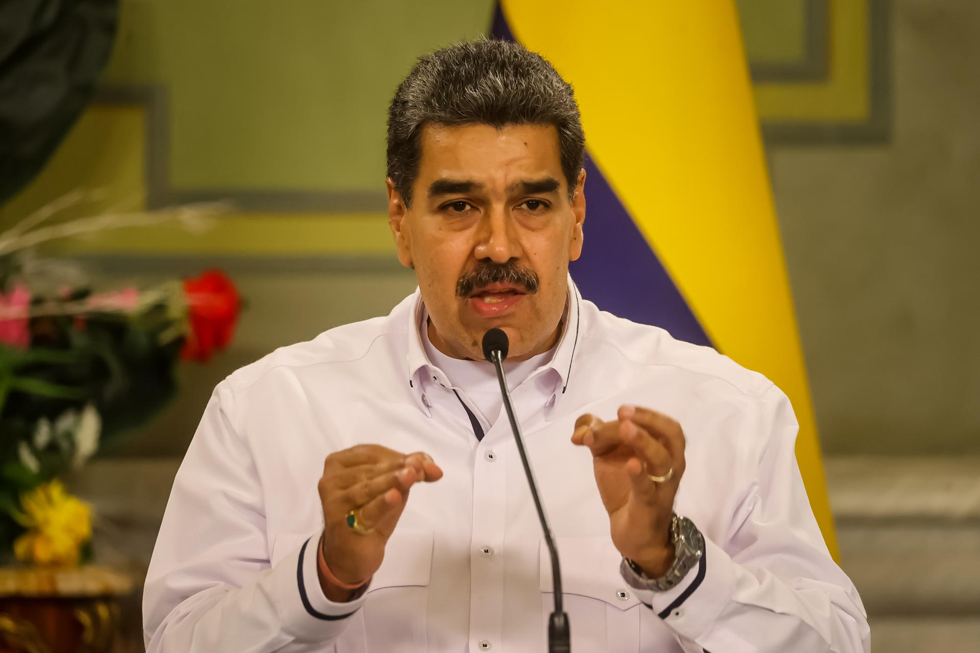 Maduro pide a Biden levantar todas las sanciones