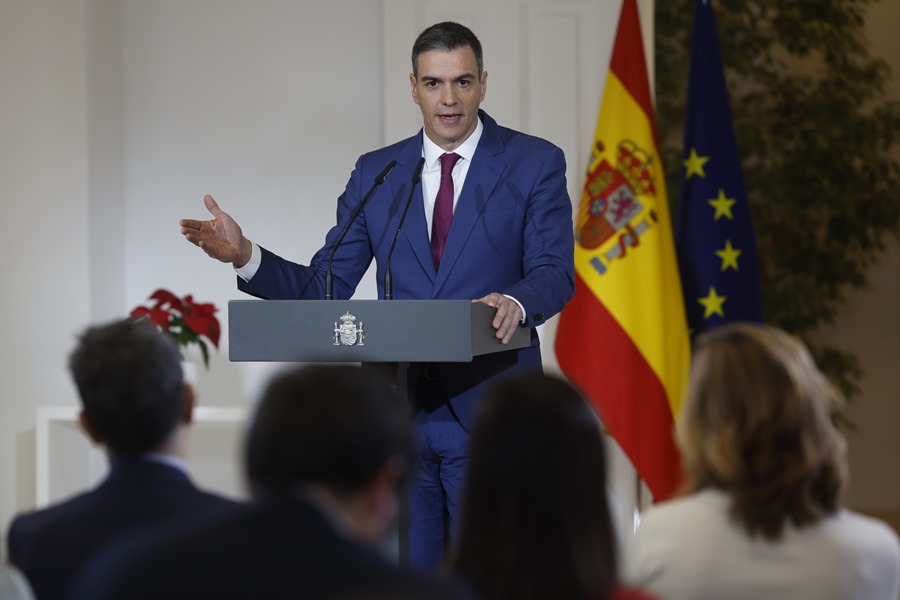 Pedro Sánchez felicita el año y pide impulsar políticas con más derechos para la mayoría social