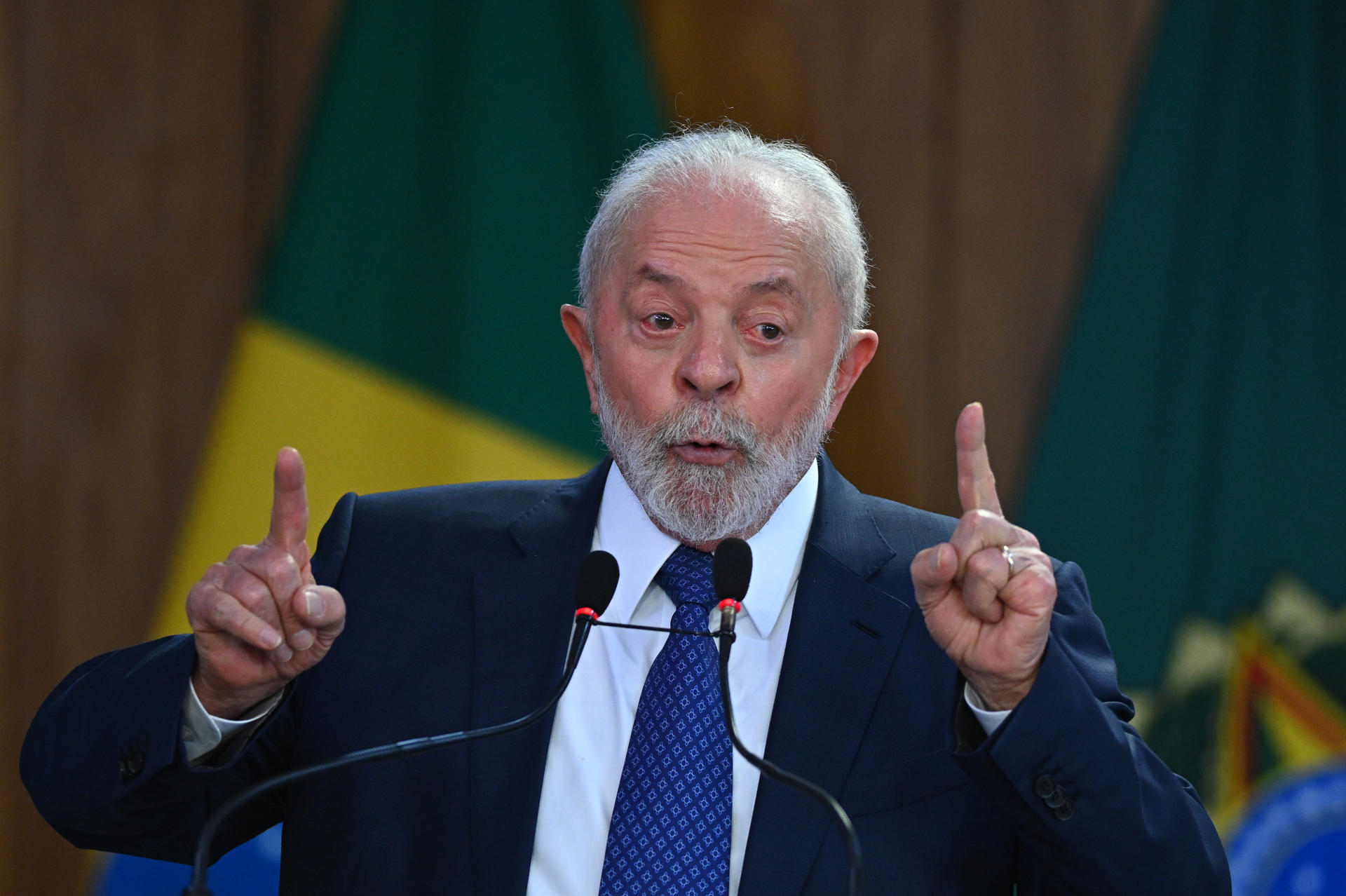 Lula indulta a condenados por delitos “sin violencia” y excluye a golpistas del 8 de enero