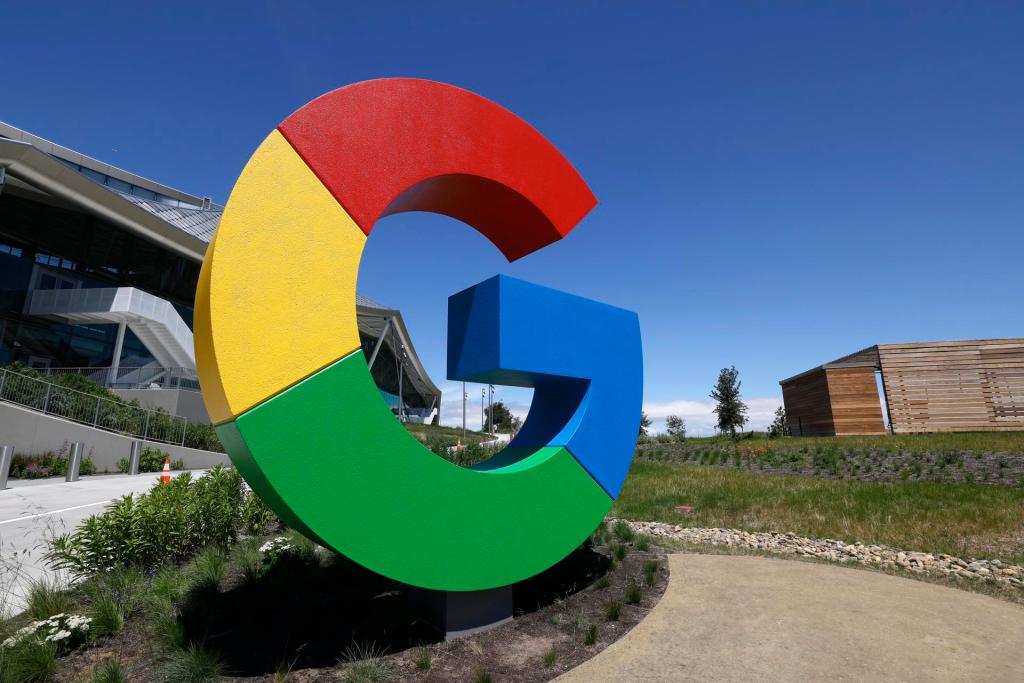 Vista del logo de Google, en una fotografía de archivo. EFE/ John G. Mabanglo
