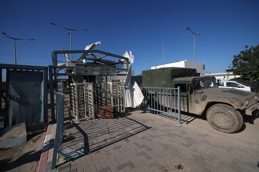 Daños causados ​​al cruce de Erez entre Gaza e Israel durante el ataque de Hamás.. 