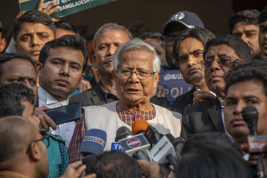 Un tribunal de Bangladesh condena al premio Nobel Muhammad Yunus a seis meses de prisión