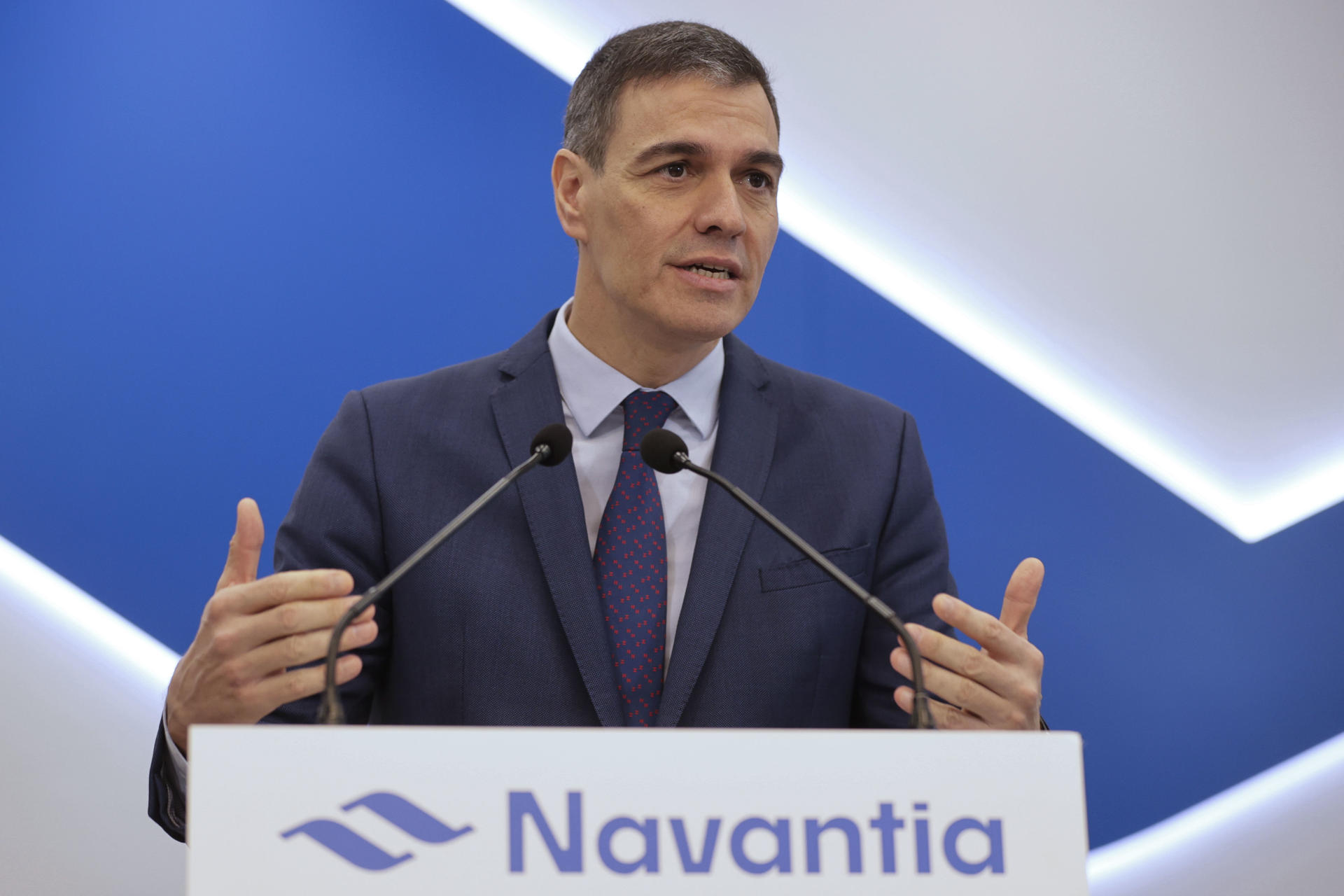 La Junta Electoral abre expediente a Sánchez por hacer campaña en Galicia con su visita a Navantia