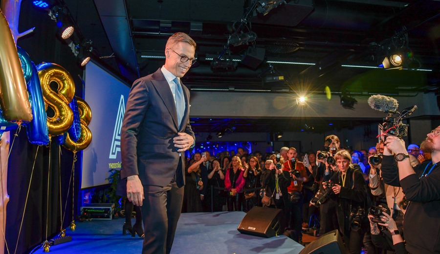 El conservador Alexander Stubb gana por la mínima las presidenciales finlandesas