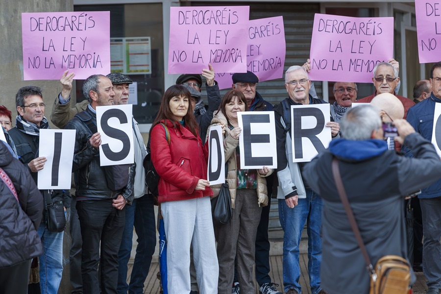 PP y Vox derogan con el PAR la ley de memoria democrática de Aragón con toda la oposición en contra