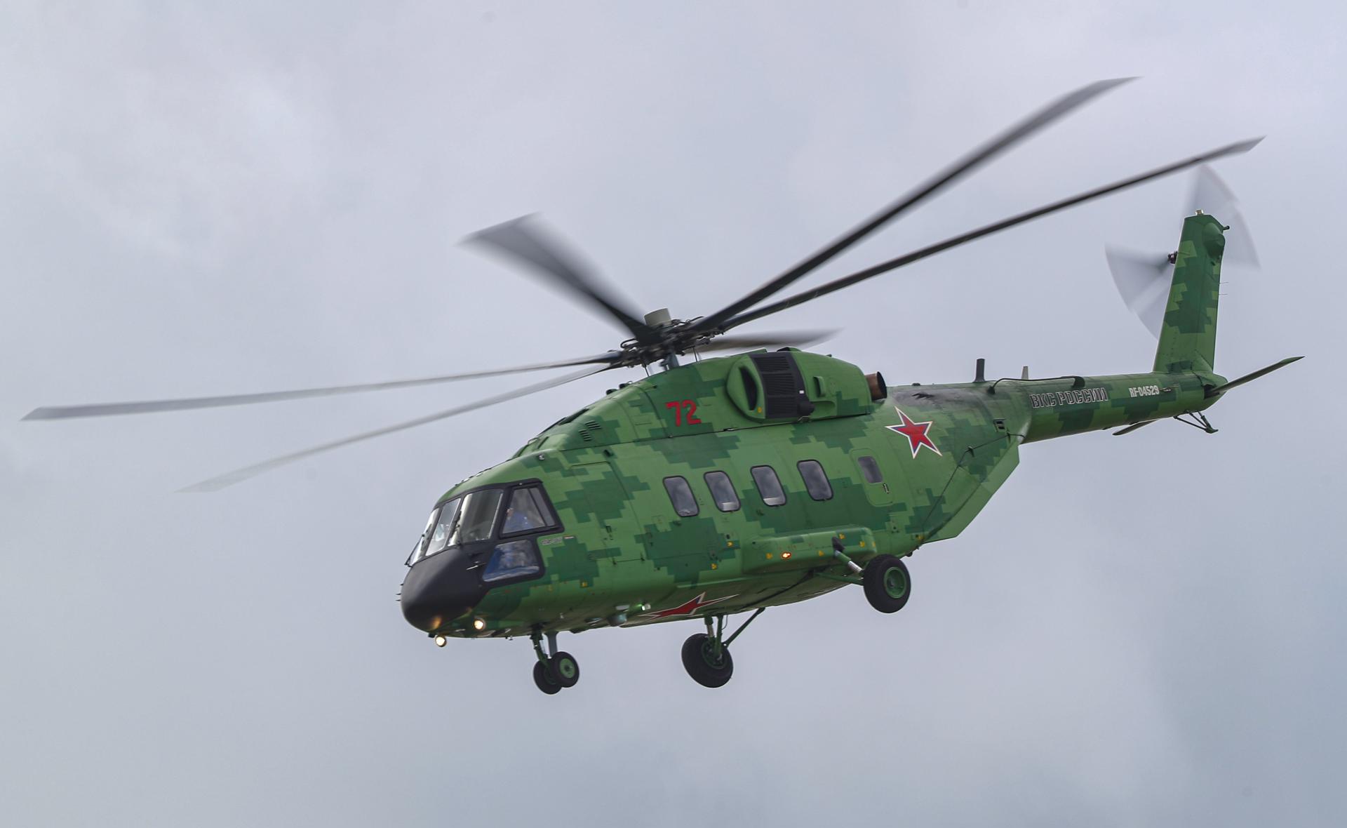 Un helicoptero ruso Mi-38T, en una imagen de archivo.EFE/SERGEI ILNITSKY