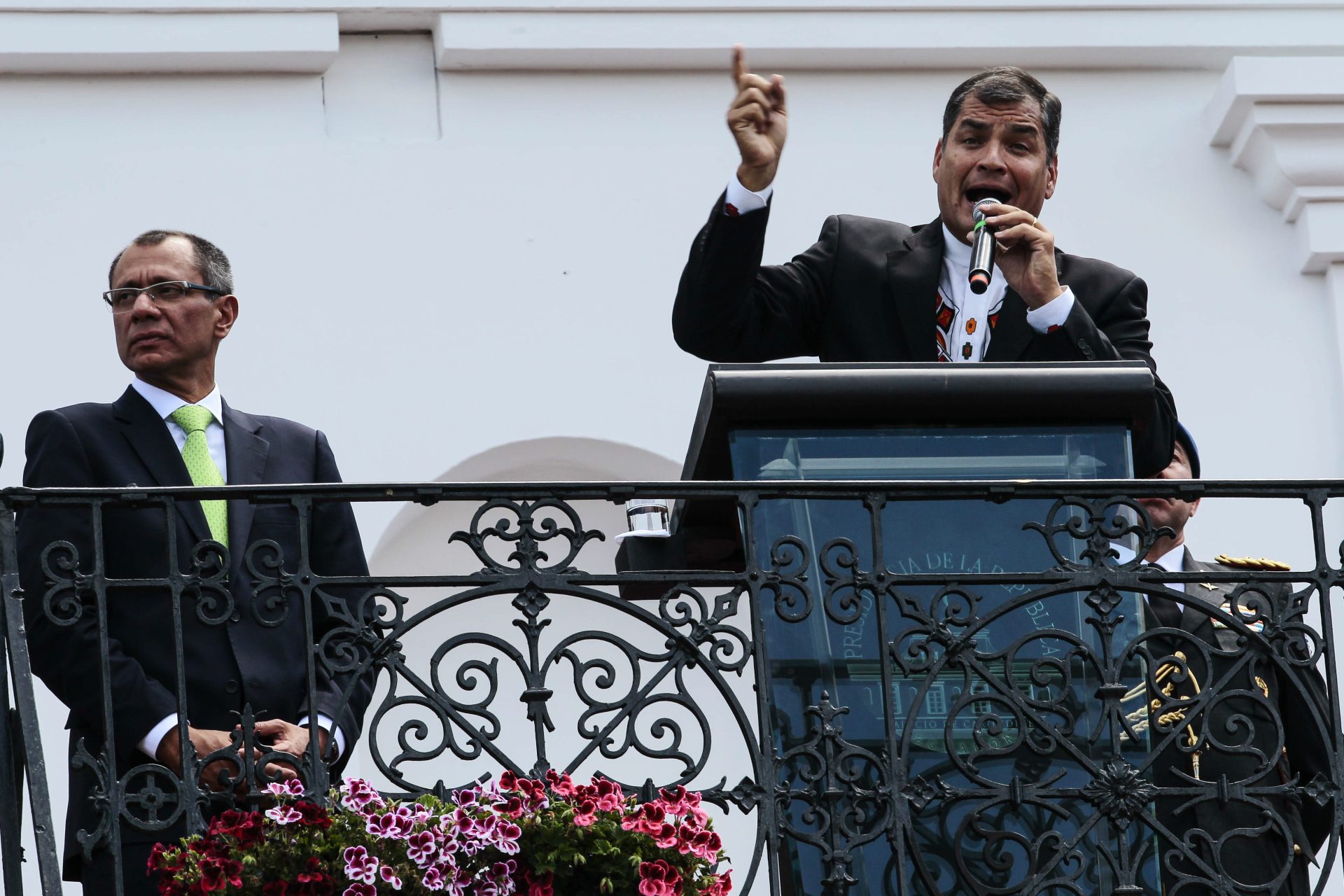 US bans entry of Rafael Correa and George Glass over corruption charges