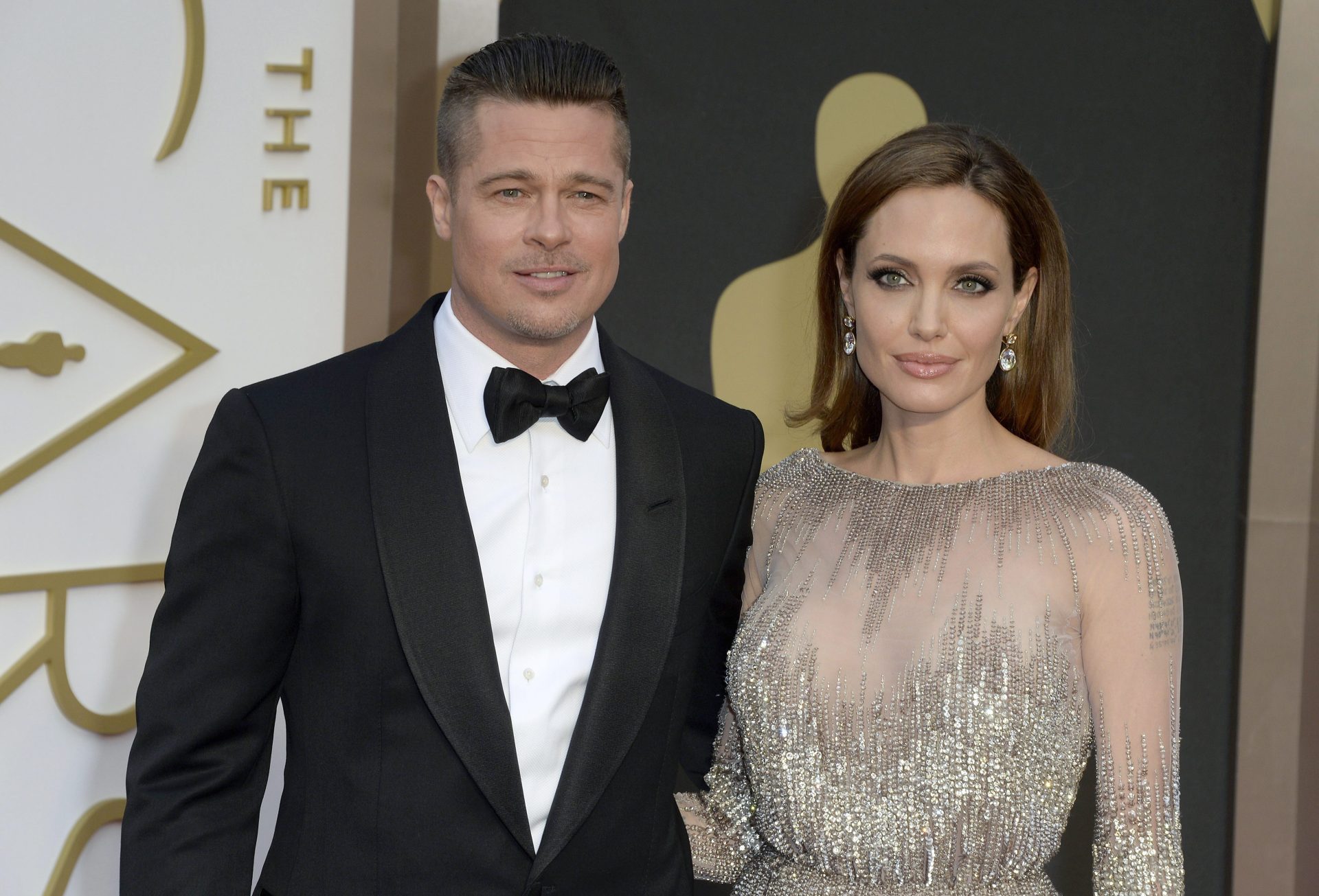 Angelina Jolie acusa a Brad Pitt de maltratarla físicamente