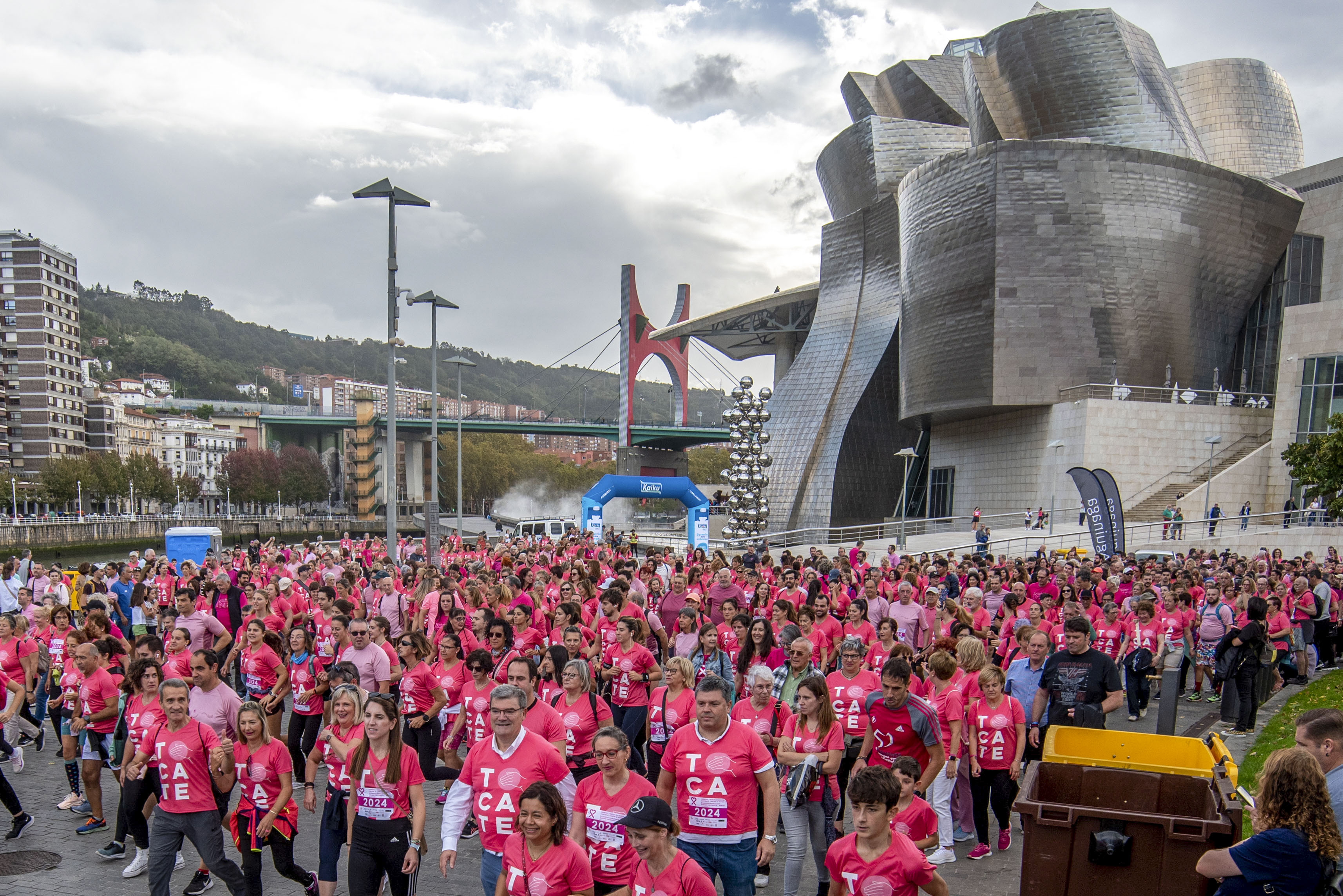 Those affected by breast cancer ask to lower the screening age