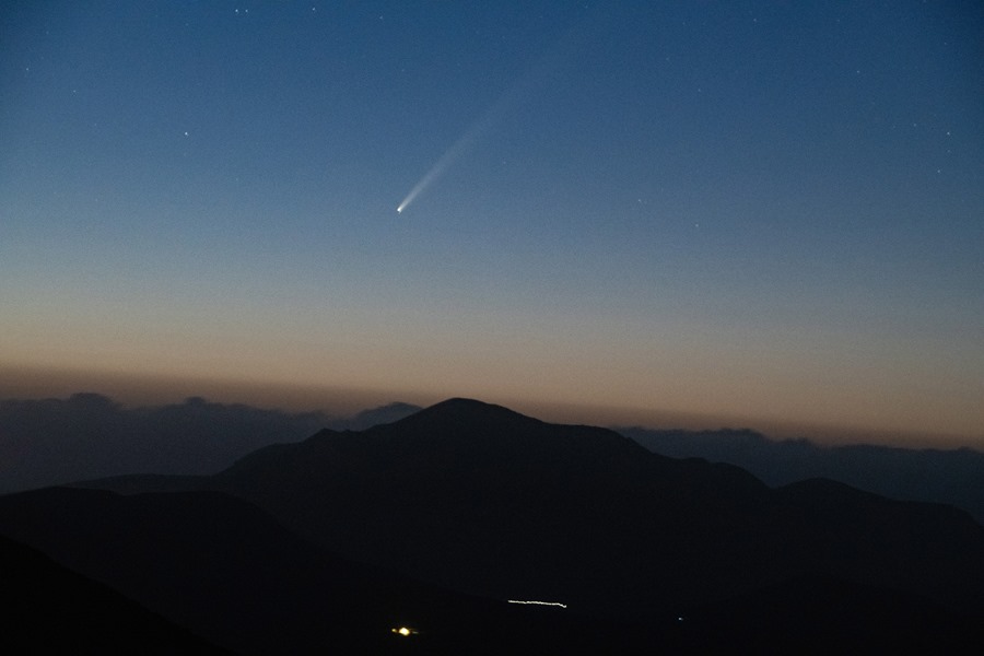 Passage of Comet C/2023 Tzuchinshan.