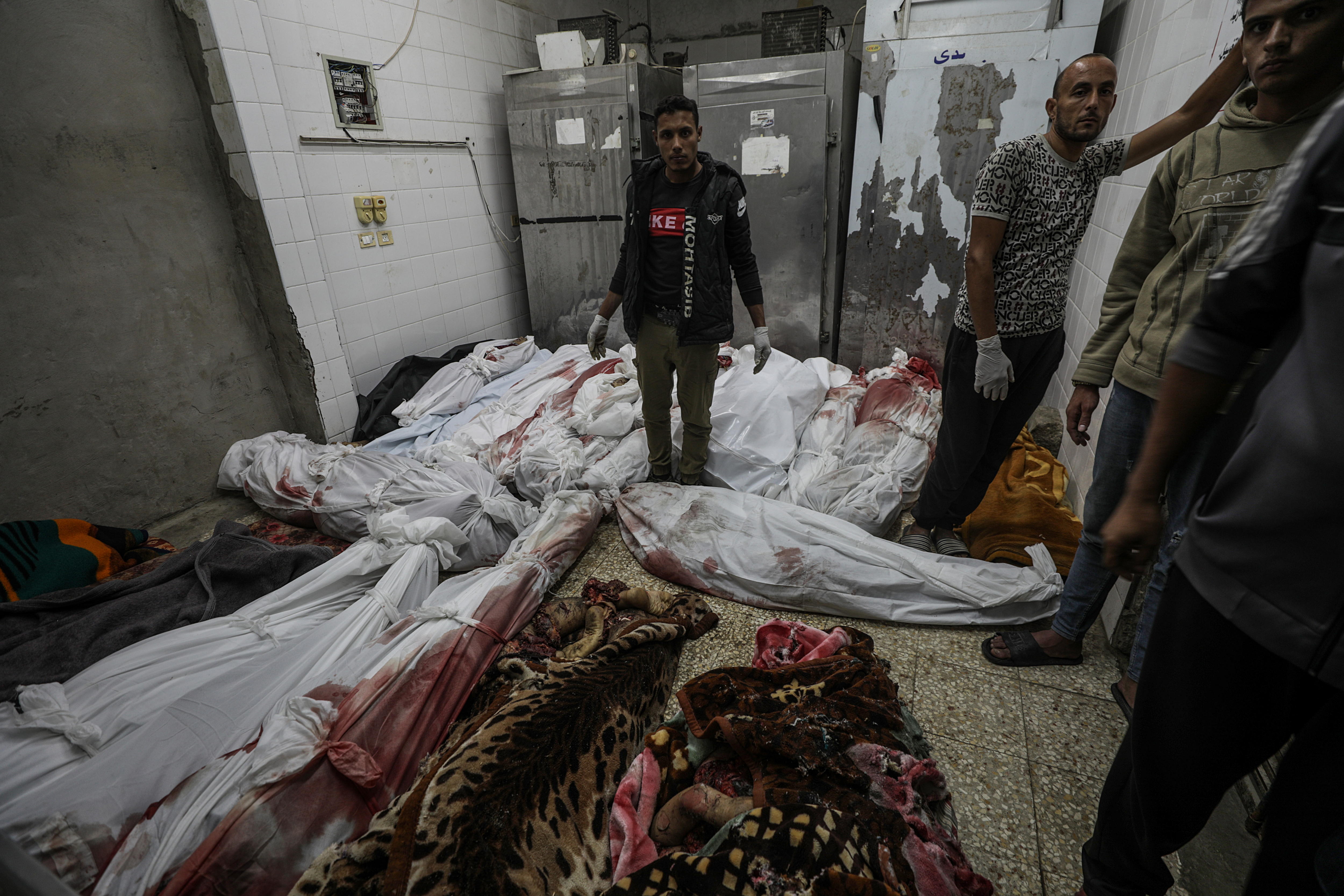 84 people killed in Israeli attack on buildings in Gaza