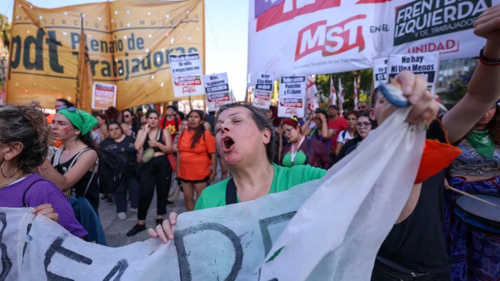 Argentinas inician la marcha del 25N contra la violencia machista