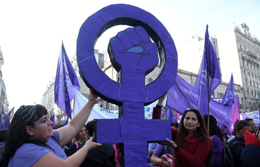 El Gobierno de Argentina defiende eliminar la figura de feminicidio