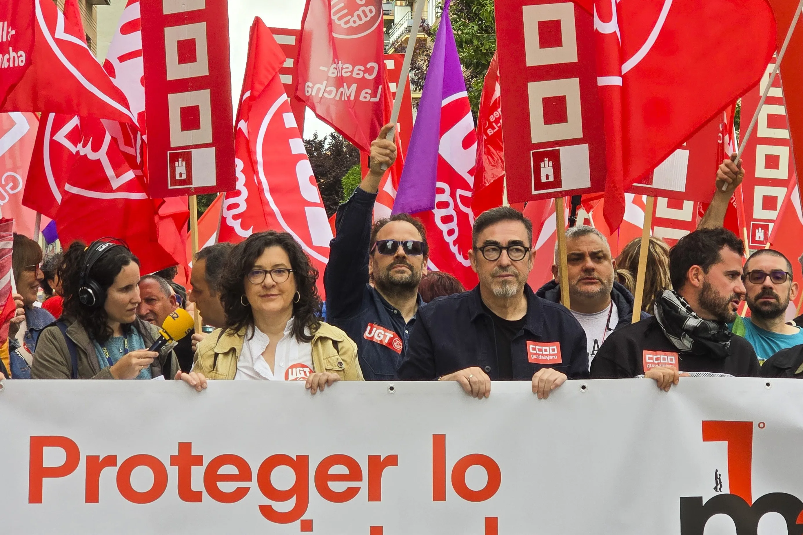 Los sindicatos piden el 1 de mayo la reducción de la jornada laboral y ...
