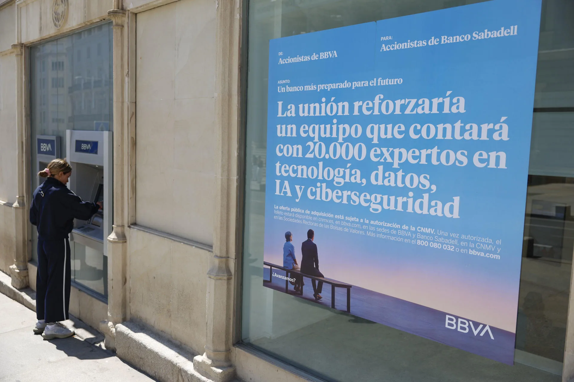 El BBVA deja la puerta abierta a retirar la opa al Sabadell