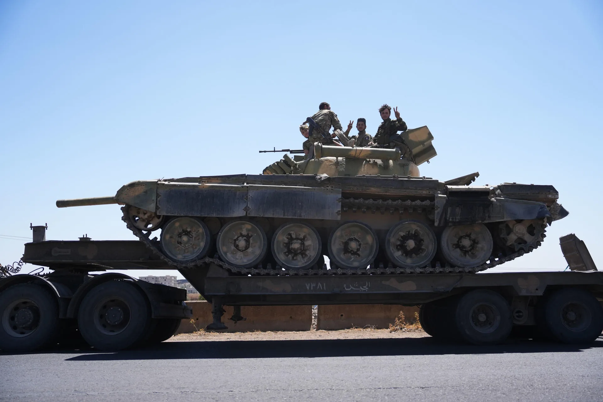 Deployment of Syrian troops in Al-Swuayda leads to a third day of clashes -  EFE