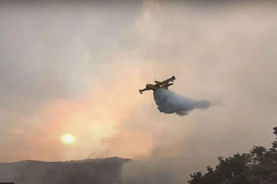 Última hora de los incendios: declaran la «alarma extrema» por incendios en 37 municipios de León, Zamora y Palencia