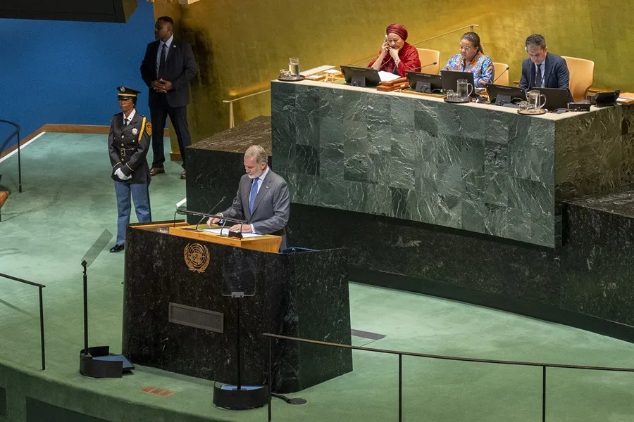 Ayuso, sobre las palabras del rey acerca de Israel: «El rey reina pero no gobierna»