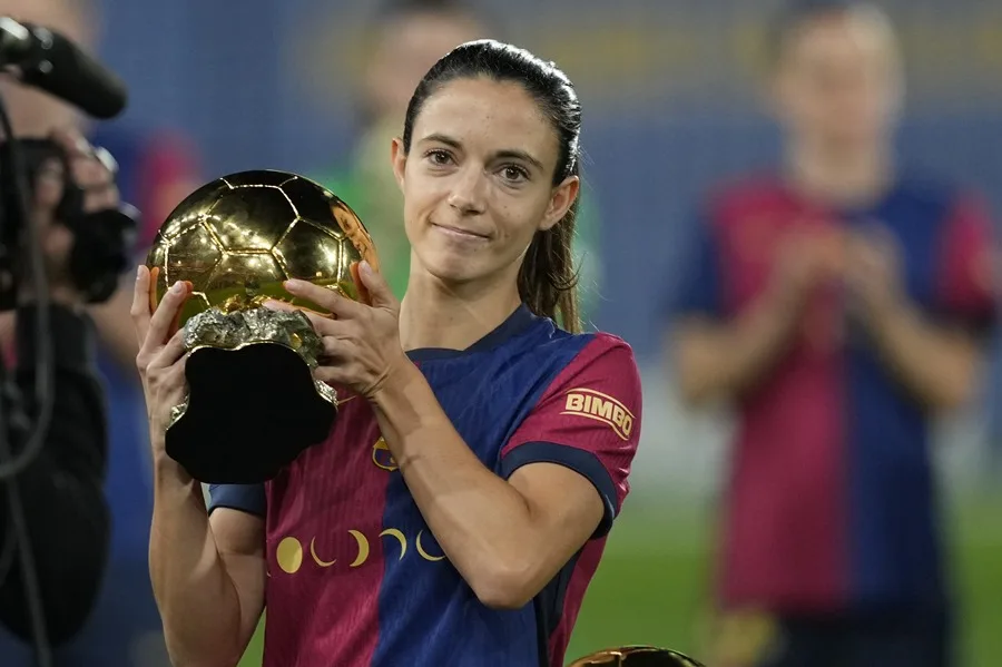 Aitana Bonmatí conquista su tercer Balón de Oro consecutivo