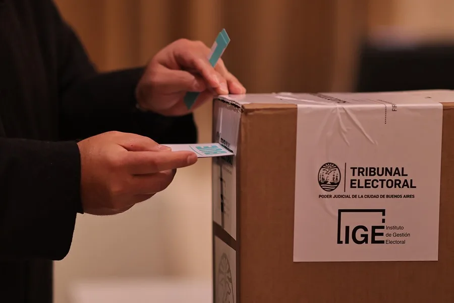 Abren los centros de votación en la provincia de Buenos Aires para las elecciones legislativas Abren los centros de votación en la provincia de Buenos Aires para las elecciones legislativas