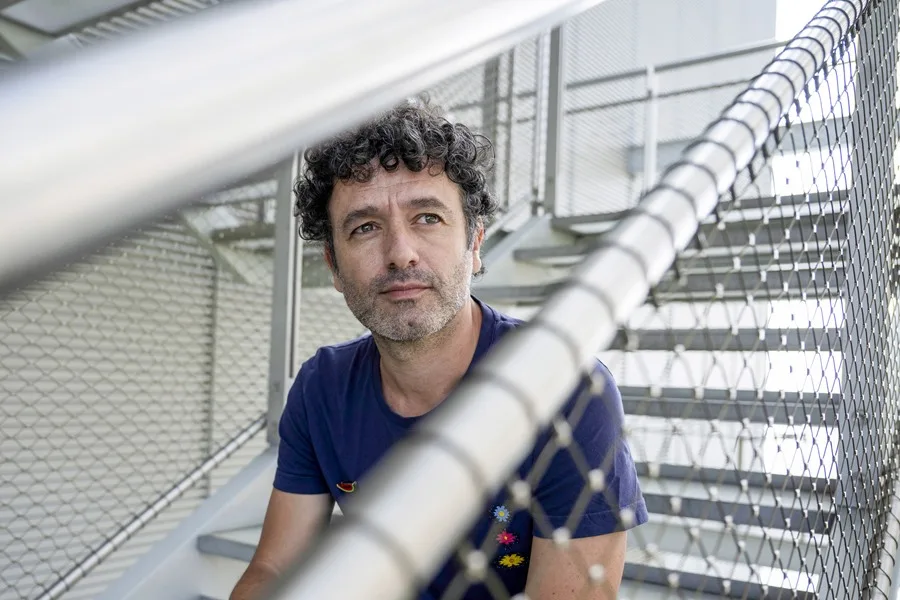 El director de cine Rodrigo Sorogoyen: Me siento mal estando aquí mientras fuera hay tanto dolor