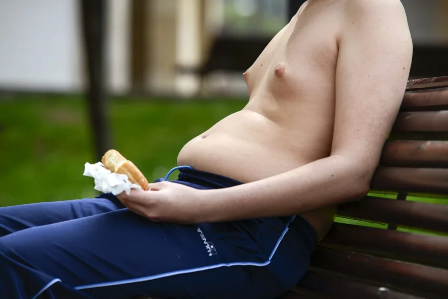 La tasa mundial de obesidad en niños y adolescentes supera por primera vez al bajo peso