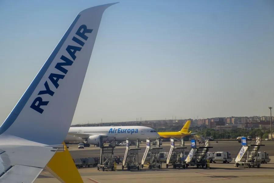 Ryanair contempla recortar otro millón de plazas en sus vuelos a España el próximo verano