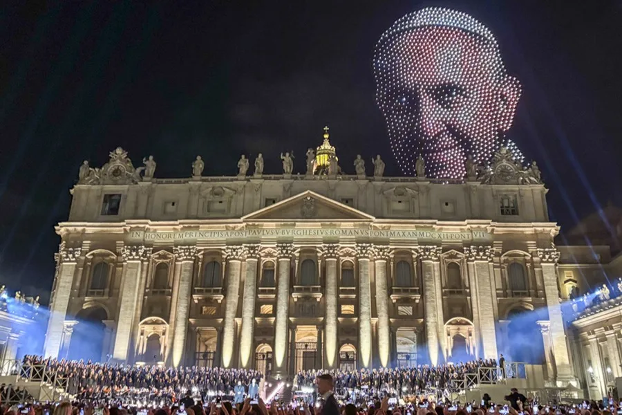 Karol G canta por la fraternidad en un memorable macroconcierto en el Vaticano