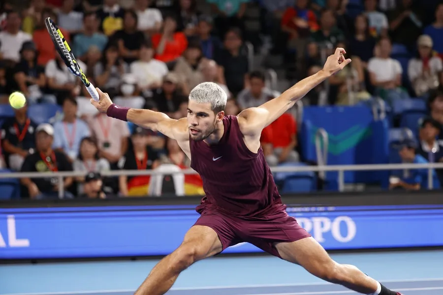 Alcaraz se sobrepone, remonta a Ruud y jugará la final del torneo de Tokio con Fritz