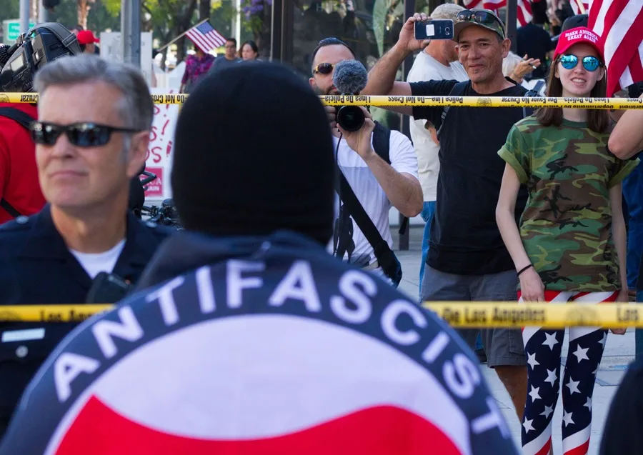 Trump designa oficialmente como «terrorista» al movimiento Antifa de EE.UU.