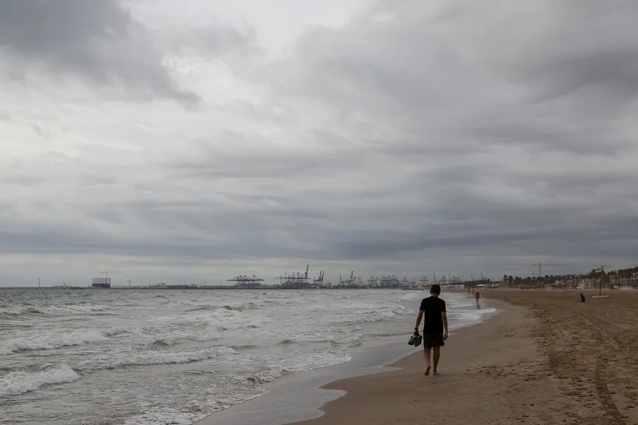 La Comunidad Valenciana y Cataluña, en riesgo extremo por lluvias de hasta 180 litros en 3-4 horas