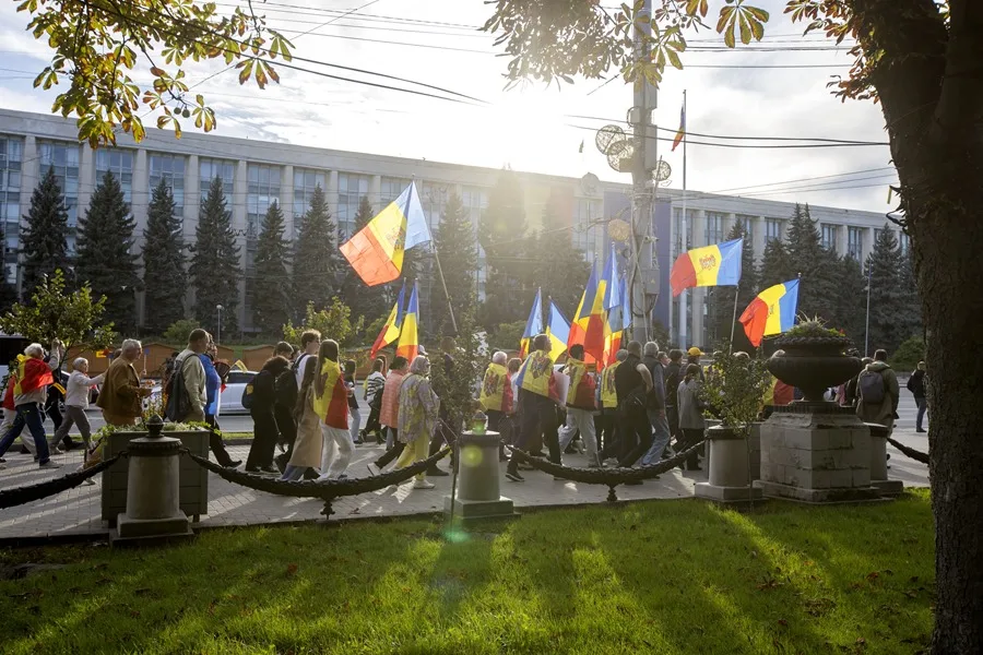 Moldavia vive una jornada de reflexión antes de cruciales elecciones parlamentarias