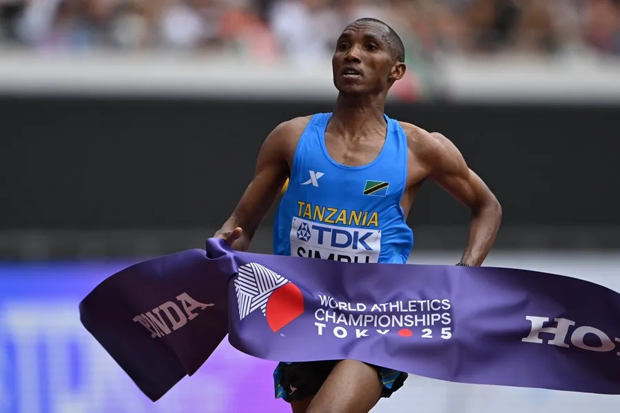 Alphonce Felix Simbu, tres centésimas para un maratón de oro