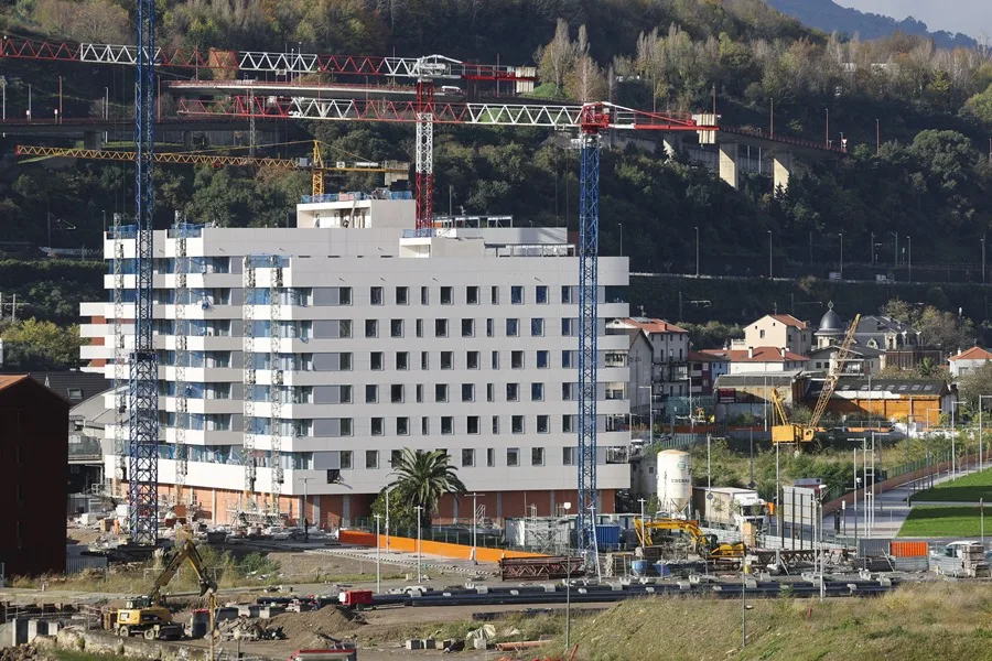 La oferta de viviendas en venta cae un 39 % desde máximos de 2019 con Valencia a la cabeza