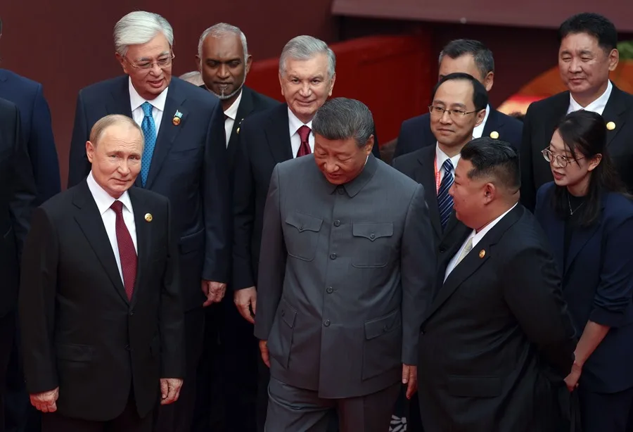 Putin se reúne con Kim Jong-un, que promete seguir ayudando a Rusia en todo lo necesario