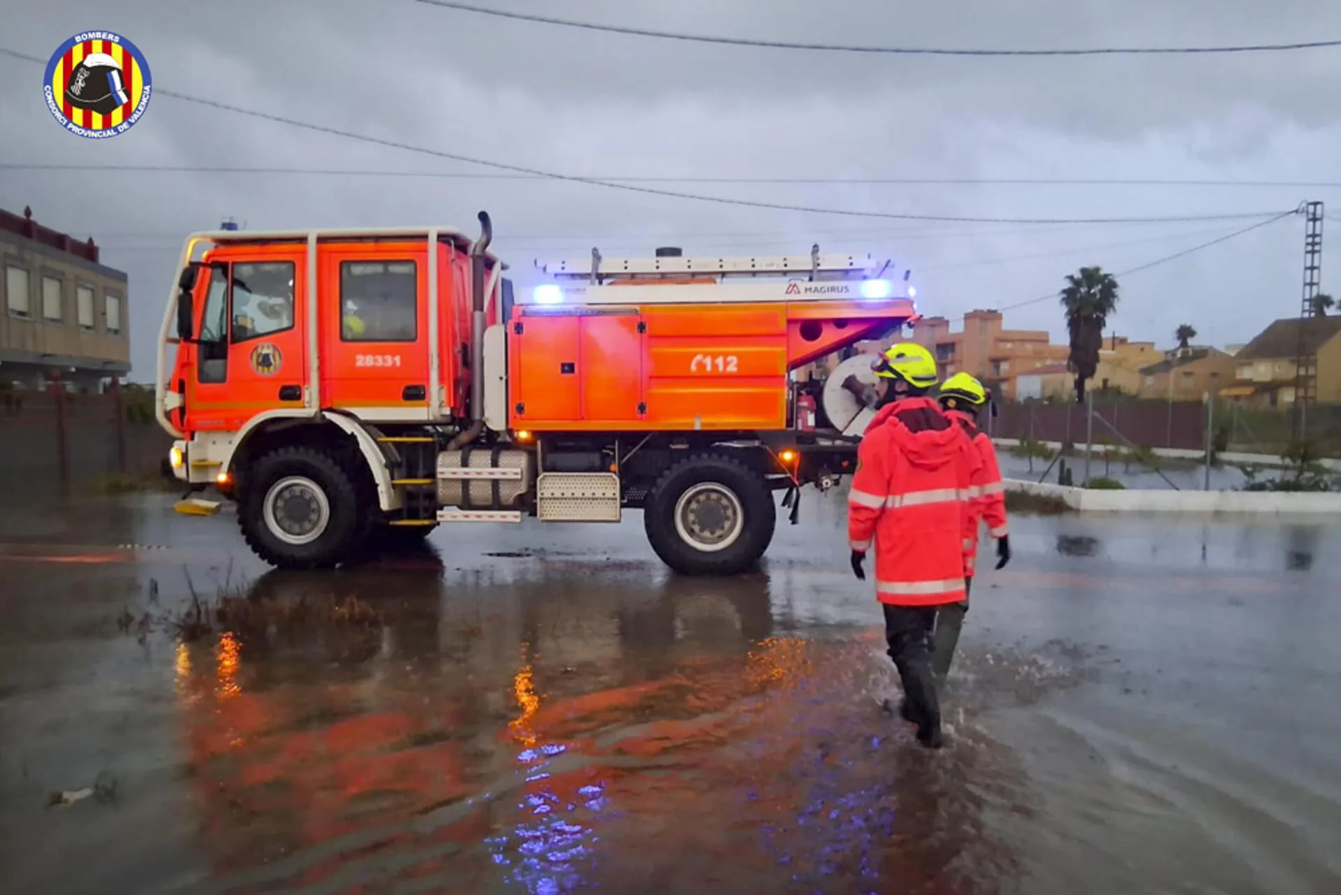 El temporal deja en Valencia varias trombas, 4 rescates y mucho miedo en la zona de la dana