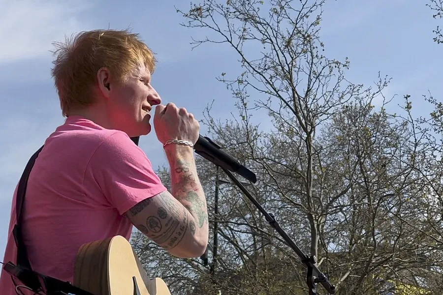 Las citas culturales imprescindibles de la semana: regresan Dan Brown y Ed Sheeran