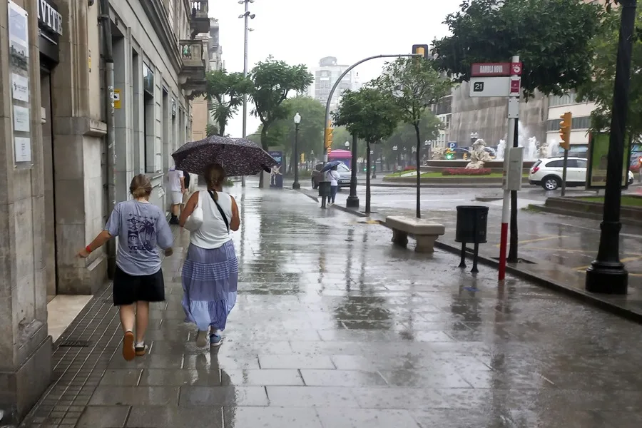 Castellón y Tarragona en aviso naranja por lluvias de 40 hasta litros en una hora