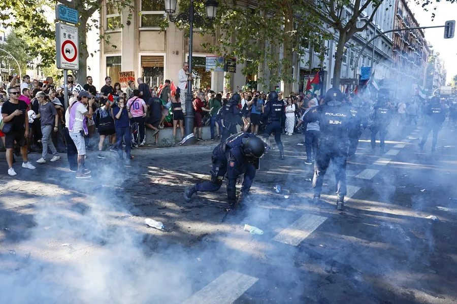 Antiviolencia propone multas de hasta 5.000 euros a 38 personas por los incidentes en La Vuelta