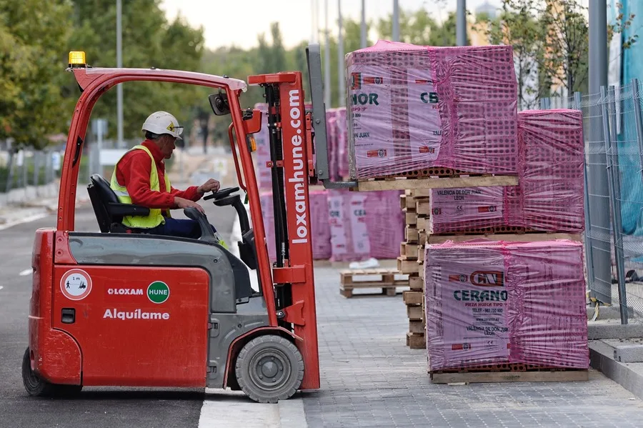 El mercado laboral gana 31.462 afiliados en septiembre con el tirón de la educación