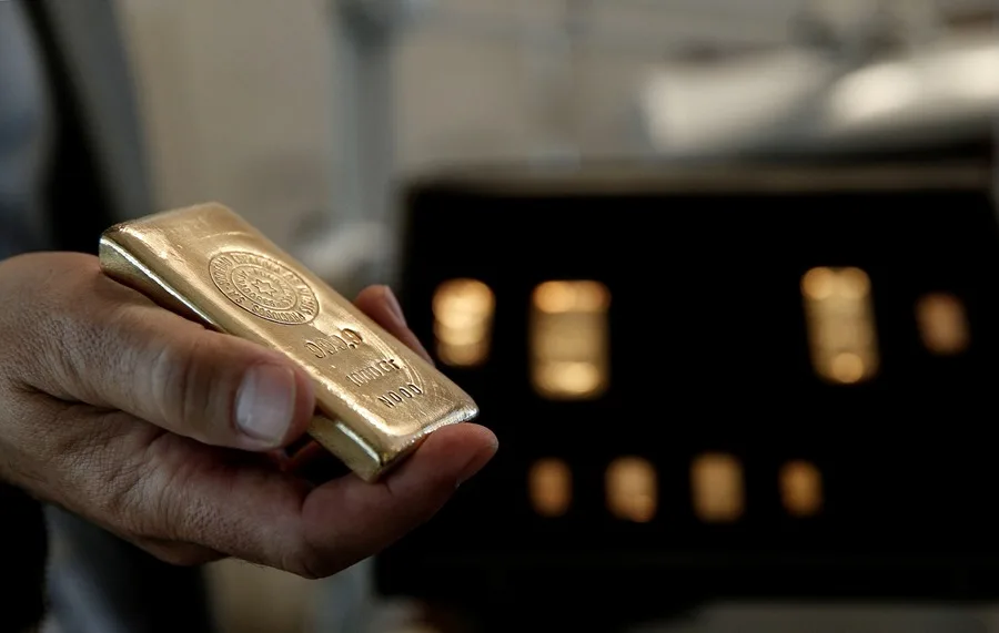 El oro supera por primera vez en su historia los 4.500 dólares