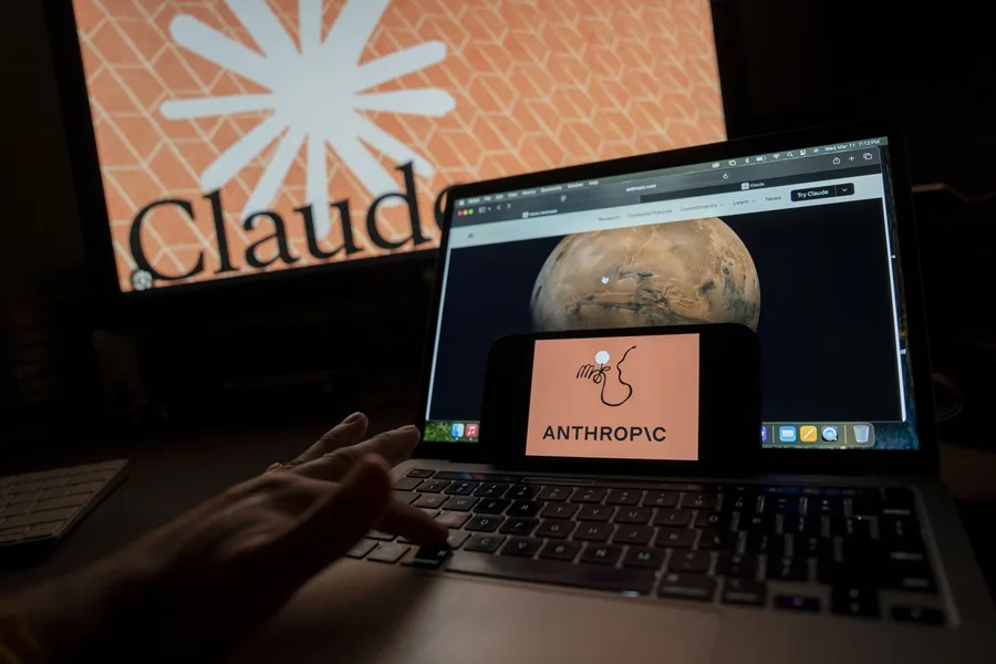 Anthropic lanza función de Claude para controlar ordenador con IA