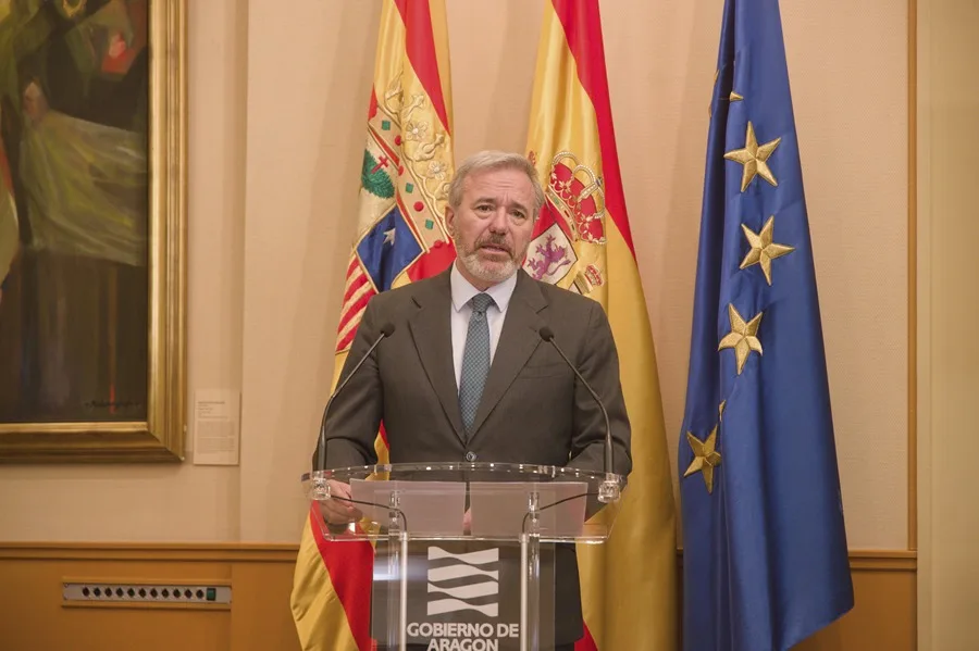 El pacto en Aragón entre PP y Vox para investir a Azcón calca el extremeño en prioridad nacional y supresión de ayudas a las ONG