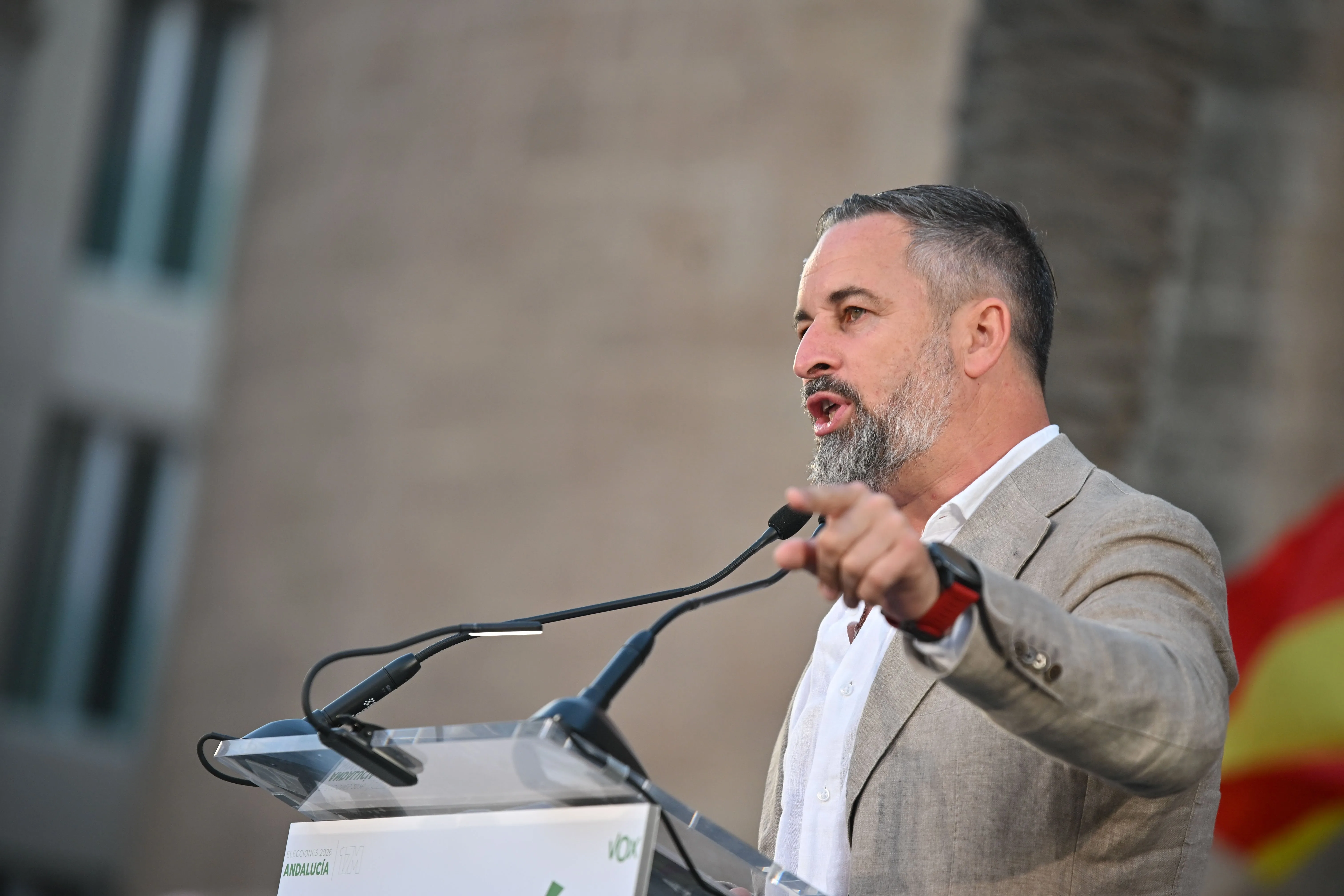 Abascal: Moreno tiene el corazón grande con los fuera y pequeño con los ...