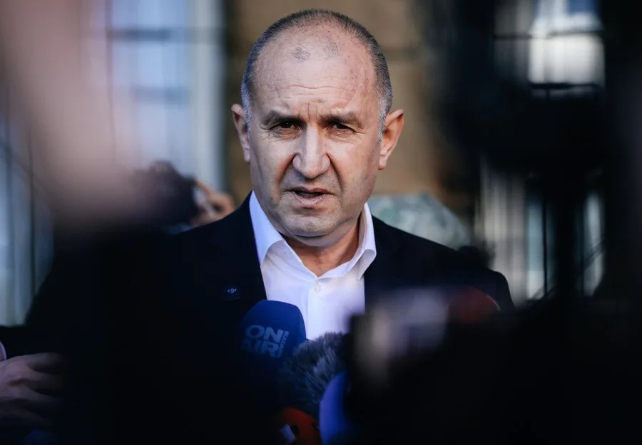 El prorruso Rumen Radev recibe el encargo de formar el nuevo gobierno ...